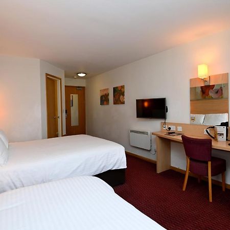 Meadow Farm Redditch By Marstons Inns Exteriér fotografie