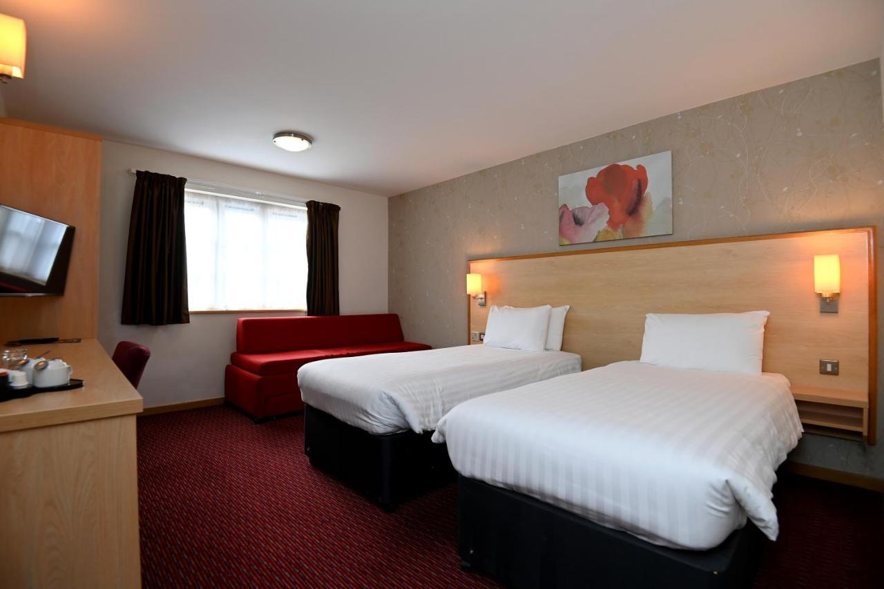 Meadow Farm Redditch By Marstons Inns Exteriér fotografie