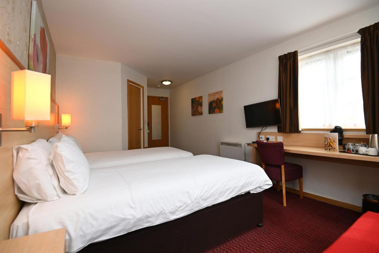 Meadow Farm Redditch By Marstons Inns Exteriér fotografie